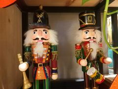 -ZING COFFEE 镜咖啡