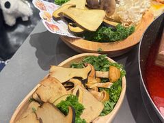 -楠小云·云南鲜菌·鲜牛自助火锅(九眼桥店)