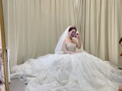 -艾米丽婚纱礼服