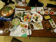 -青瓦餐厅·生鱼片·韩园烤肉(西塔店)