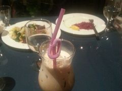 冰拿铁咖啡-戈雅法餐厅(世界城广场店)