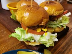 -麦落精酿啤酒餐吧(先农大院店)