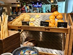 -怡咖啡海鲜自助餐厅(浦东香格里拉店)
