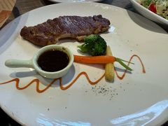 -又见马甲M8融合西餐厅(体育中心店)