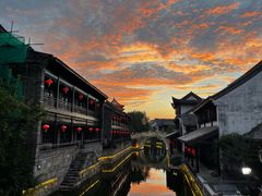 -湖光月色临湖音乐餐厅(台儿庄古城店)
