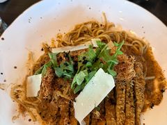 黑松露奶油意面配炸牛排-哈蒙德餐厅