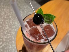 -星巴克臻选(上海合生汇1F店)