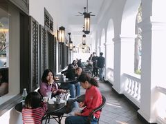 大堂-星巴克臻选(广州沙面店)