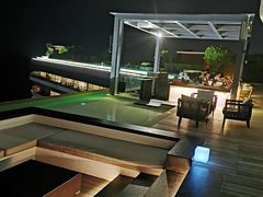 -瑰丽酒店·海吧·天际下午茶·现场DJ·天台酒吧