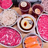 被正弘城人均40的渣渣牛肉火锅惊艳到了。。。