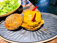 -Let'sBURGERplus·非常创意汉堡(三里屯店)