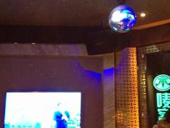 -唛客疯量贩式KTV(金飞达广场店)