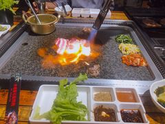 -小花猪韩式石板烤肉