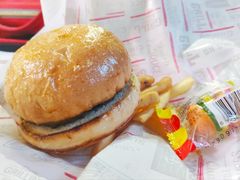 -The Habit Burger Grill 哈比特汉堡(爱琴海店)