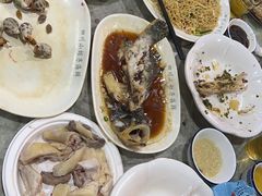 -四川小胡子海鲜(丁村万人海鲜广场店)