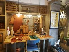 -HIGH FIVE哈福手工汉堡(桂林路店)