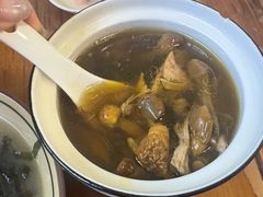 松茸鸡汤-玉滋補