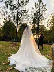 -艾米丽婚纱礼服