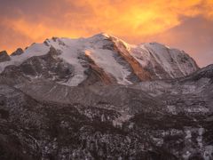 -亚拉雪山风景区