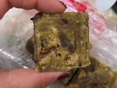 -新月蛋糕西点专卖店(大麦街店)