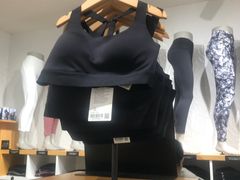 -lululemon(上海浦东IFC店)