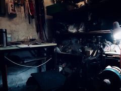 -静安寺修鞋修包修拉链
