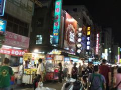 -六合夜市