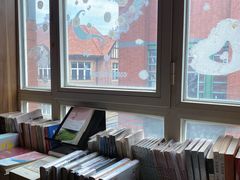 -钟书阁(松江泰晤士小镇店)