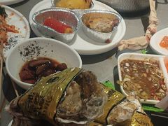 -黑金·寻焰自助百汇·烤肉·火锅(中街店)