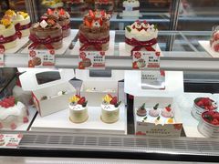 -花花卷卷·鲜食蛋糕(静安久光百货店)