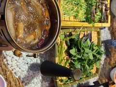 -慢丽江·云南野生菌土鸡锅(西山店)