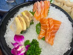 三文鱼-东海怡品海鲜豆捞(舟宿夜江店)