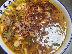 第二碗加辣椒的羊汤-龙门李家三旦羊肉汤馆
