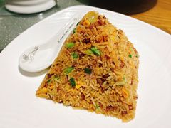 牛肉粒炒饭-彩蝶谷美食廊·粤式经典南番顺·铁板烧烤泰风味(广州长隆酒店)