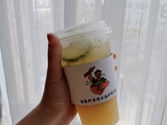 超浓渣女柠檬茶-咕摩柠·手打柠檬茶(金湖店)