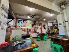 -鸿顺老铁锅美蛙鱼府(解放碑店)