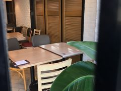 -必胜客(证大大拇指店)