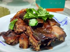 -侬佳蒸菜馆(听潮店)