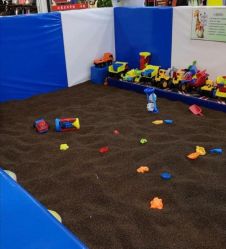 -开心哈乐亲子乐园(东森时尚百货店)