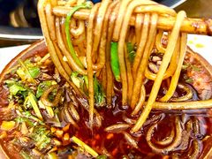 -黄潇洒老火锅(九眼桥宏济巷店)