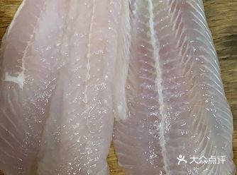 放入锅中煎熟就行 太香了，真的要点一百个赞