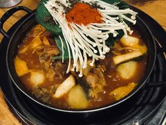 -喇喇排骨火锅·传统韩式脊骨汤(望京西园总店)