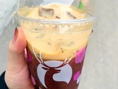 虎年嗷呜丝绒拿铁-瑞幸咖啡(西丽地铁站店)