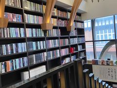 -钟书阁(松江泰晤士小镇店)