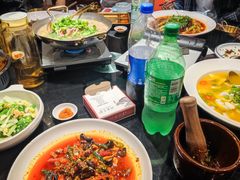 -川流不息·地道川菜·小龙虾(新松江路店)