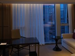 -上海宝华万豪酒店