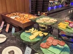 -亚龙湾希尔顿自助餐厅·海鲜·烧烤·沙滩BBQ·现场乐队
