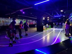 -VS SPORTS PARK运动玩乐园·团建·生日会(合生汇店)