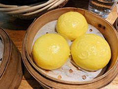 蛋黄流沙包-潮粥荟·潮汕砂锅粥(朝阳大悦城店)