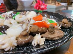 -东来菜馆•手抓海鲜家常菜•海鲜锅贴(鸽子窝店)